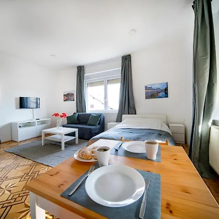 Apartmán P & B *