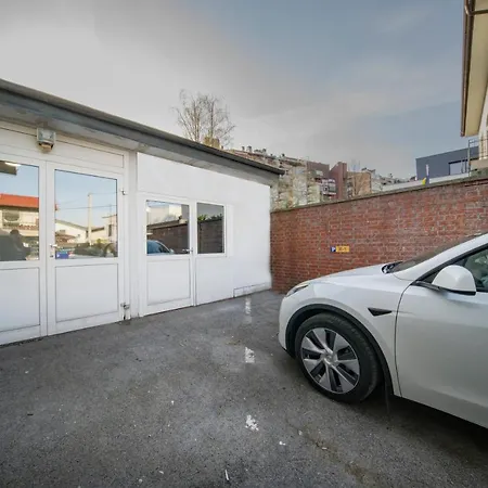 Apartament P & B *