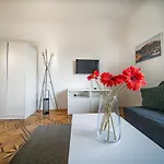 P & B ليوبليانا